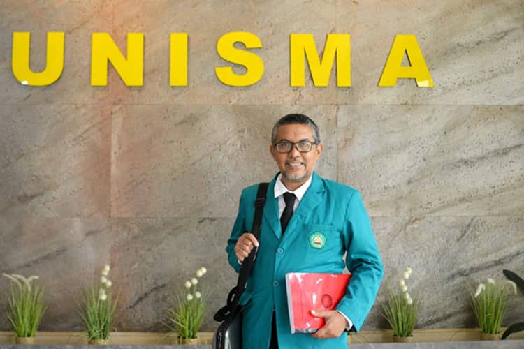 Mahdi Raih Gelar Magister di Unisma, Teliti Politik Hukum Pilkada Kota Probolinggo 2024