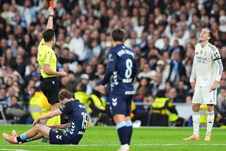 Real Madrid Dipermalukan Celta Vigo, Laga di Bernabeu Diakhiri dengan 9 Pemain