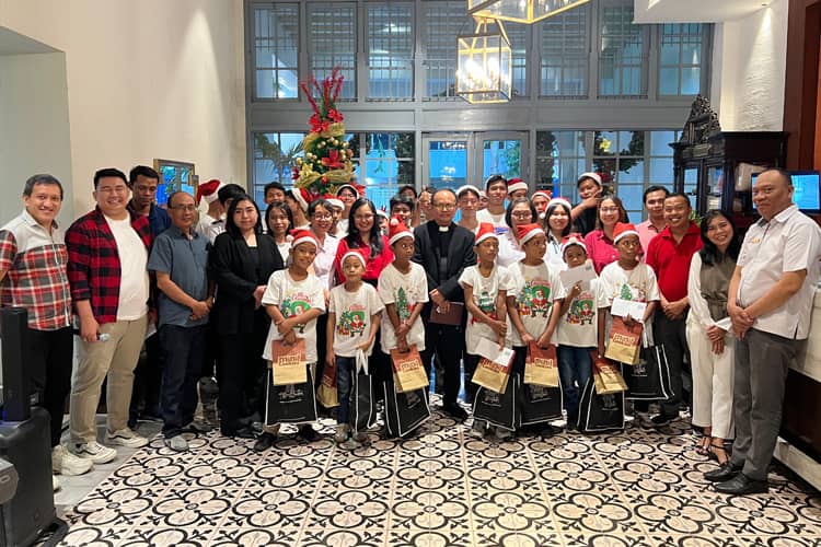 Kokoon Hotel Surabaya Sambut Natal Bersama Anak-anak Panti Asuhan LKSA Immanuel