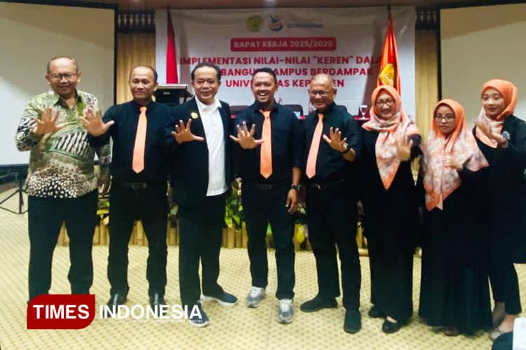 Tegaskan Visi Kampus KEREN, Universitas Kepanjen Hadirkan Coach Fahmi dalam Raker 2025