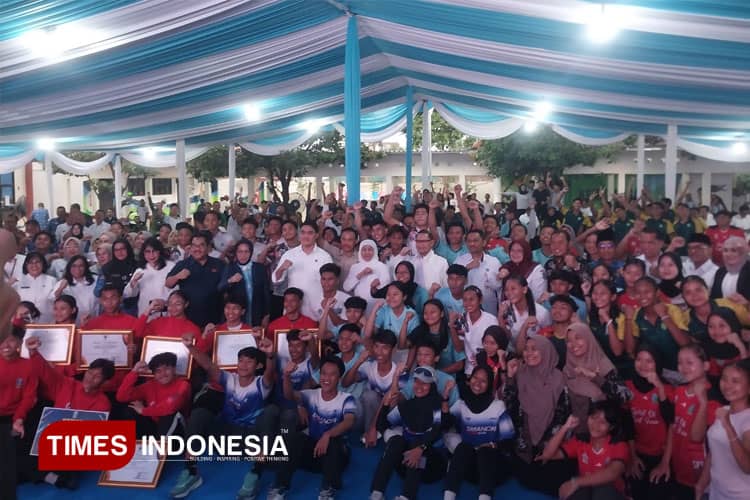 Gubernur Khofifah Resmikan Fasilitas SMANOR Jatim dan Beri Bantuan Pembangunan Masjid