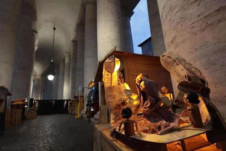 Instalasi Seniman Yogyakarta Warnai Pameran Natal Vatikan 2025, Angkat Kisah Perempuan Mollo