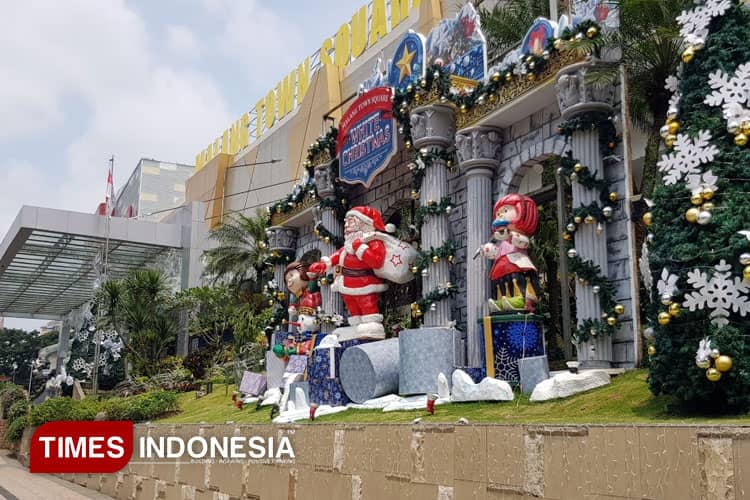 Khusus Libur Nataru, Belanja Rp300 Ribu di Matos Langsung Dapat Payung dan Peluang Menginap di Hotel