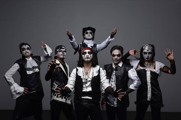 Viral Lagu “Tak Diberi Tulang Lagi” Disebut Sindiran Slank, Benarkah Karya Kuburan Band?