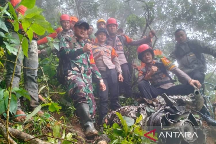 Kemenhub Menyatakan Pesawat ATR Milik Indonesia Air Transport Layak Terbang