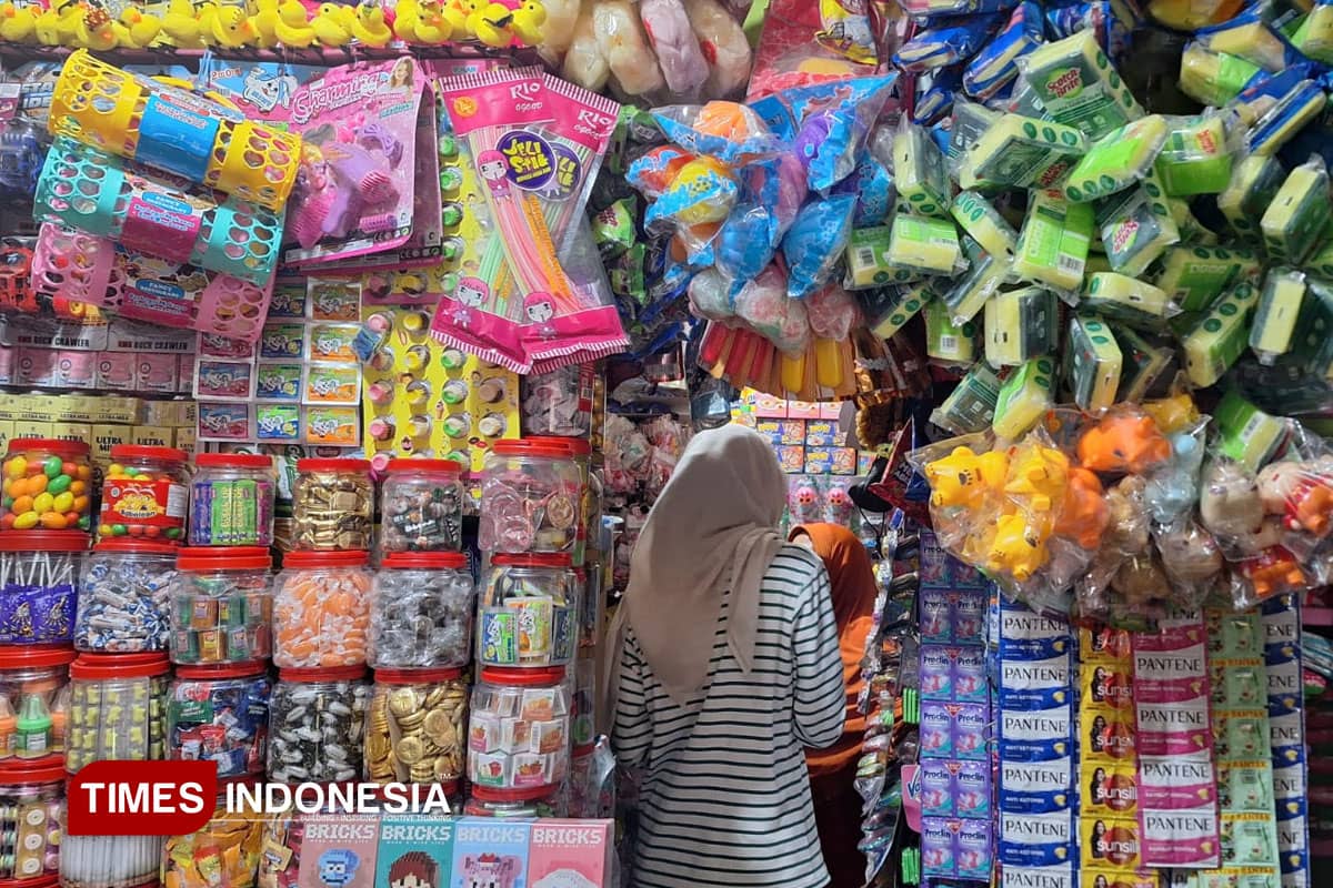 Menjaga Kenangan dan Nostalgia di Toko Mainan Jadul Kayutangan Heritage