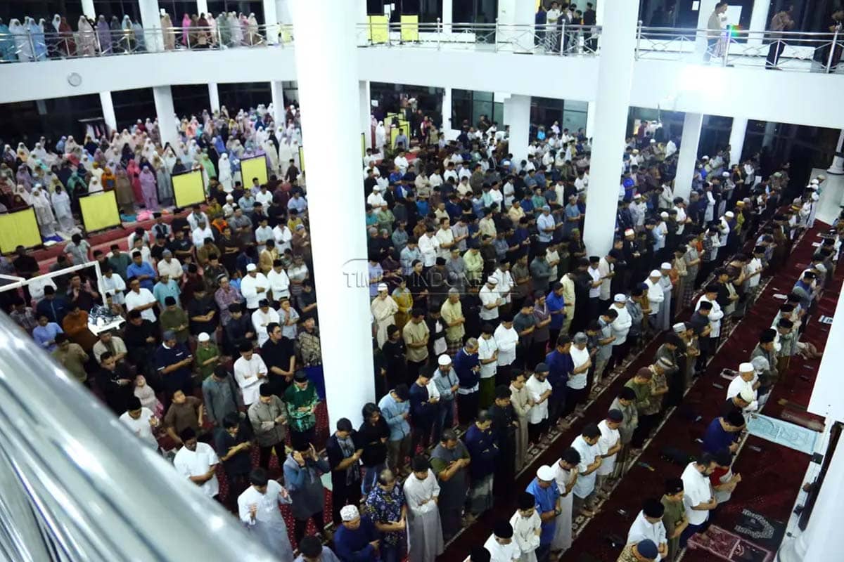 Pahala Tarawih Malam ke-2: Dosa Diampuni, Termasuk Orang Tua Jika Mukmin