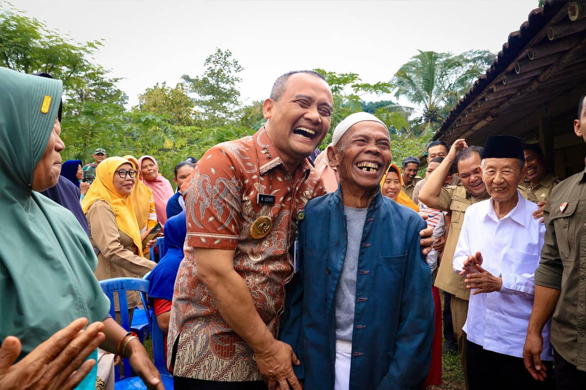 Parikan Penuh Doa Sambut Gubernur Ahmad Luthfi di Desa Susukan Semarang