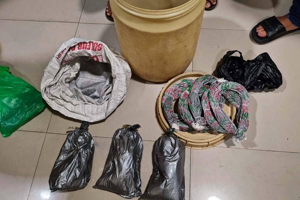 Polisi Bongkar Produksi Petasan Ilegal di Malang, Bahan 3 Kg Bubuk Mercon Disita