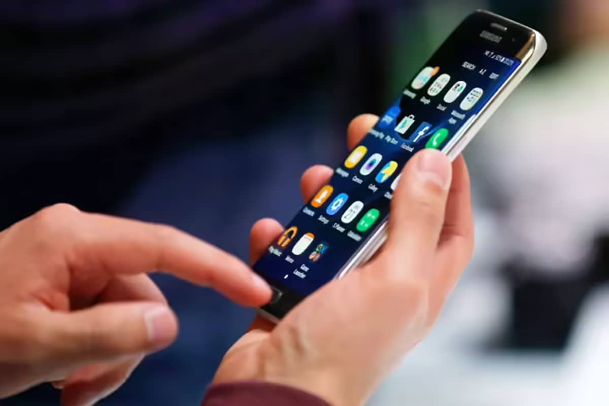 Cara Mengaktifkan Ketuk Layar 2 Kali di HP Android dan iPhone