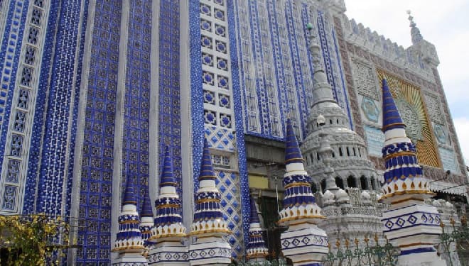 Kemegahan Masjid Tiban Terdengar Hingga Pelosok Negeri