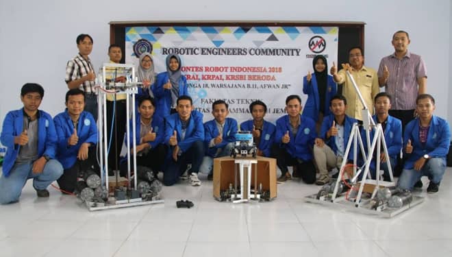 Kerahkan Tiga Robot di Kontes Robot Indonesia 2018