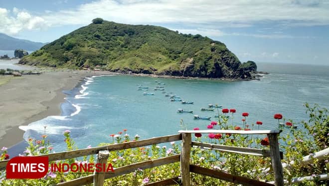 Pantai Payangan, Pantai dengan Sejuta Pesona di Jember