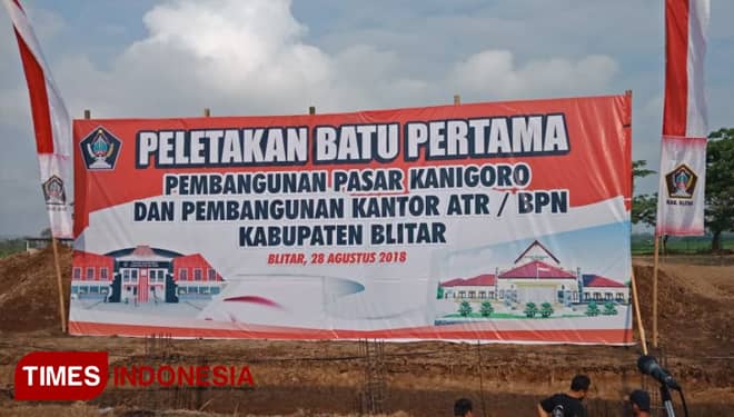 Bupati Blitar Letakkan Batu Pertama Pembangunan Pasar Kanigoro