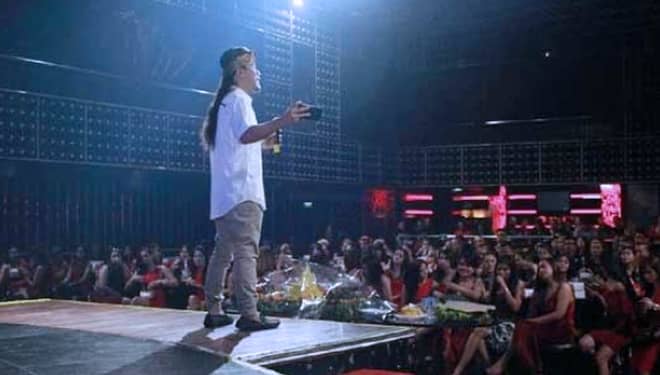 Video Berdakwah dan Shalawatan di Karaoke di Bali, Viral di Medsos