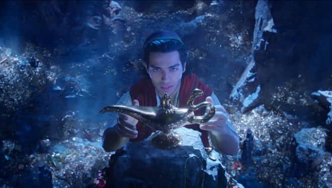 Menjadi Jin Biru yang Kocak, Will Smith Pamer Poster Film Aladdin