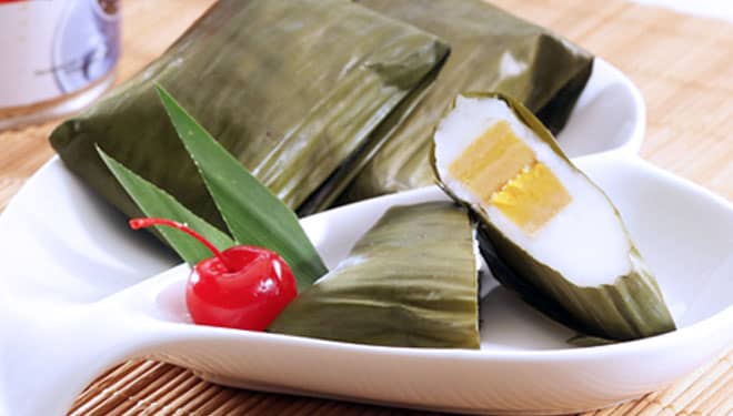 Jajanan Khas Indonesia Berbungkus Daun Pisang yang Legendaris