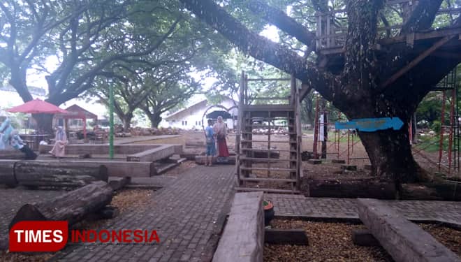 Taman Trembesi, Spot Foto Menarik di Kota Madiun