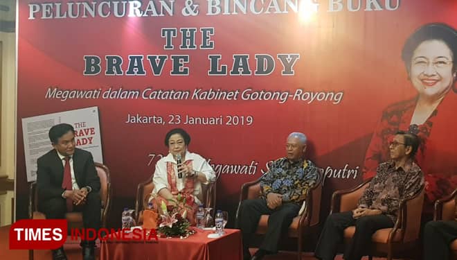 Luncurkan Buku The Brave Lady, Megawati Kenang Kabinet Gotong Royong