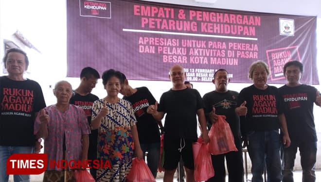 Penghargaan Petarung Kehidupan, Kuli Angkut Hingga Pegawai PBM Dapat Apresiasi
