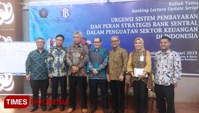 Menjaring Inovasi Perbankan BI Gelar Kuliah Tamu di FEB UB