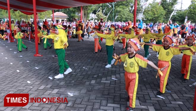 Ribuan Peserta Anak-Anak Ikuti Lomba Senam Gembira