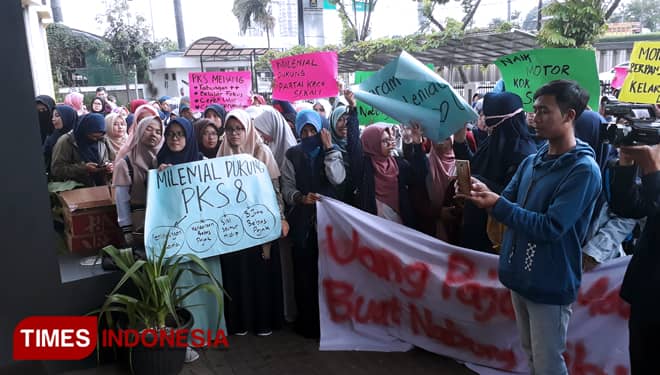Milenial028 Desak DPP PKS Serius Perjuangkan RUU Penghapusan Pajak Motor dan SIM Seumur Hidup
