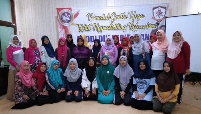 Ada Senam Yoga Ibu Hamil di Kampus Unuja Probolinggo