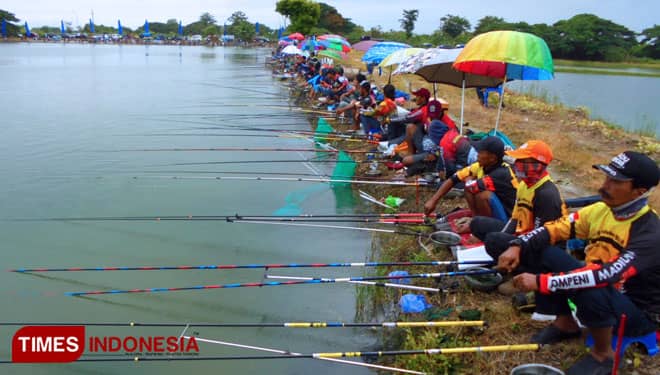 Polsek Sidayu Sosialisasikan Pemilu 2019 Lewat Lomba Mancing