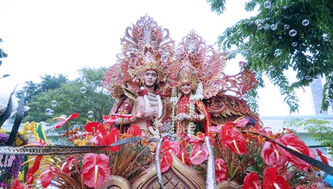 Wonderland of Java Gudang Garam Memikat di HUT ke 726 Kota Surabaya