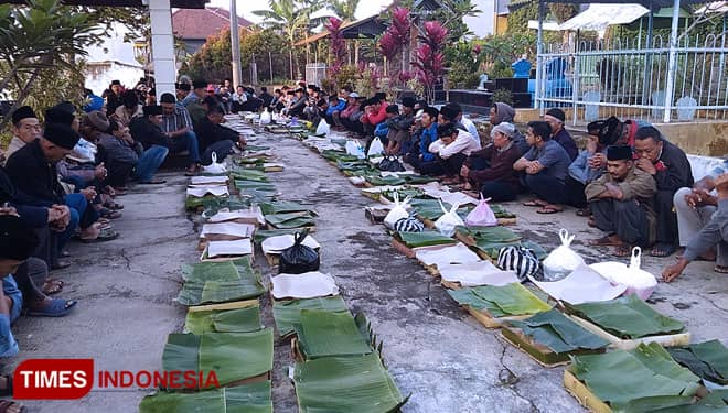Warga Bulukerto Lestarikan Kenduri Encek saat Bersih Desa