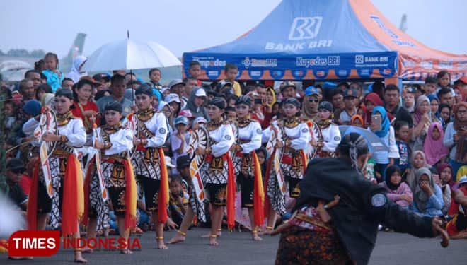 Penari Jathil, Sisi Cantik Mempesona di Balik Kegarangan Reog Ponorogo
