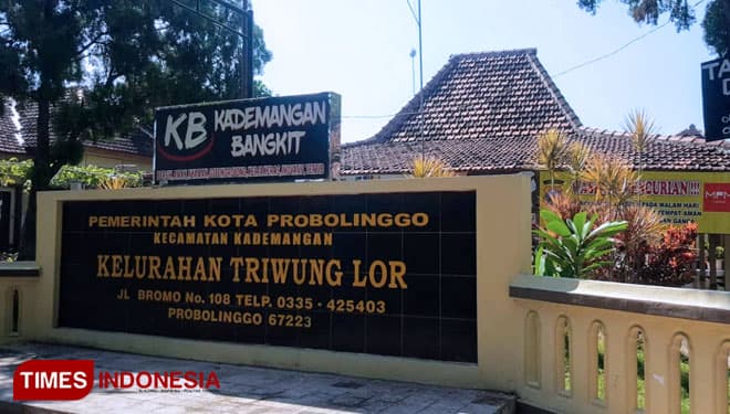Tak Terima Ganti Rugi, Warga Segel Kantor Kelurahan