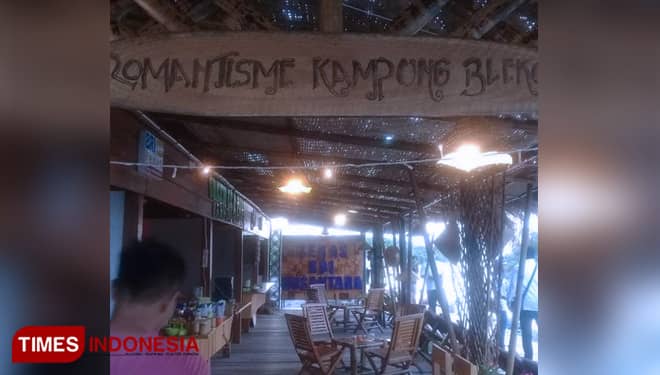 Enjoy Traditional Food at Convensional Restaurant Theme Wisata Kampung Blekok