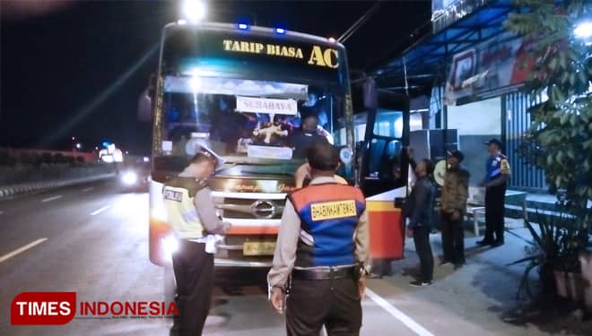 Polres Kediri Razia Bus Jelang People Power