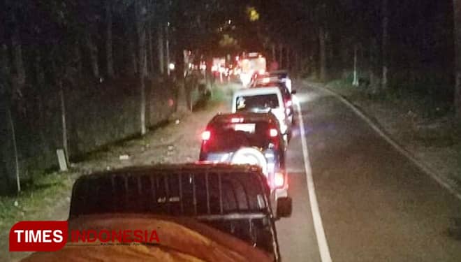 Jalur Gumitir Macet, Polisi Sarankan Lewat Jalan Pantura