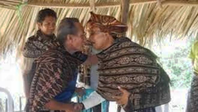 Mengenal Tradisi Cium Hidung yang Masih Dipertahankan Masyarakat Sabu Raijua
