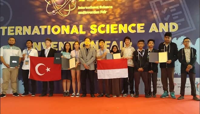 SMA NSA Surabaya Borong Medali ISIF 2019