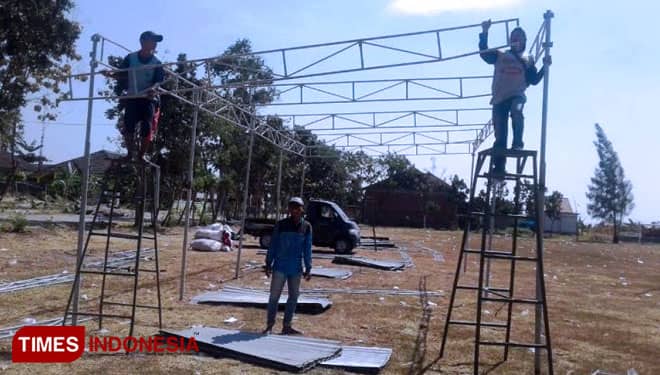 Tratag Mulai Dipasang Jelang Penutupan TMMD Kodim Tegal di Jatimulya
