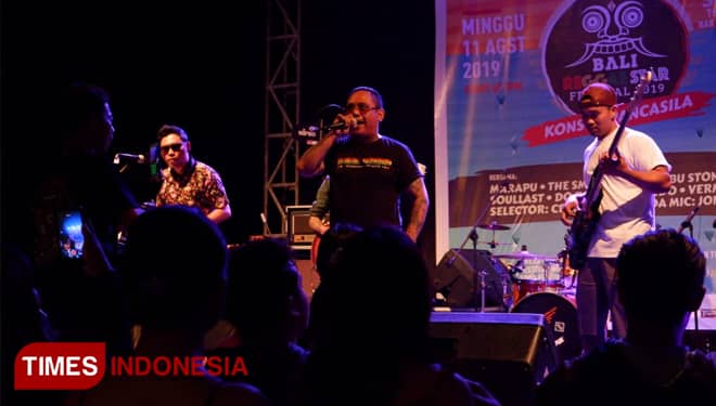 Menikmati Senandung 'Yoman Reggae Uye' Bersama di Pantai Sanur Bali