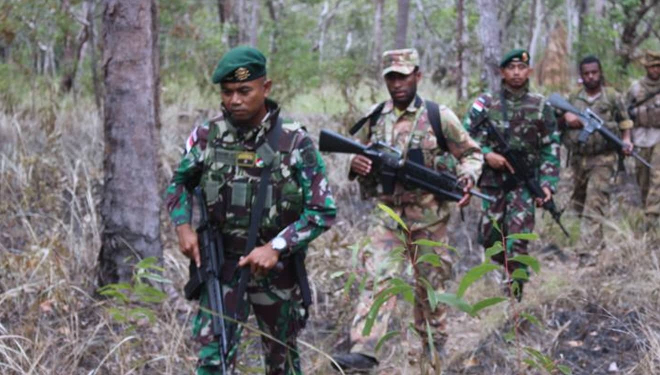 Jaga Perbatasan, TNI Patroli Bersama Tentara Papua Nugini