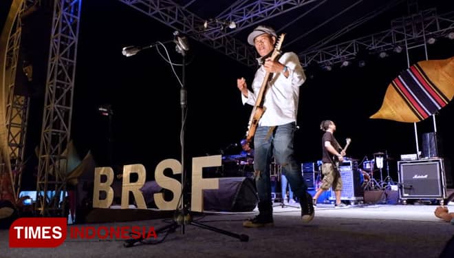 Tony Q Rastafara Hypnotized The Audience at Bali Reggae Star Festival