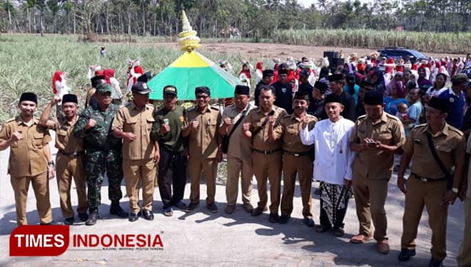 Usung Kearifan Lokal, Babinsa Turut Sukseskan Tradisi Bersih Desa di Kecamatan Turen