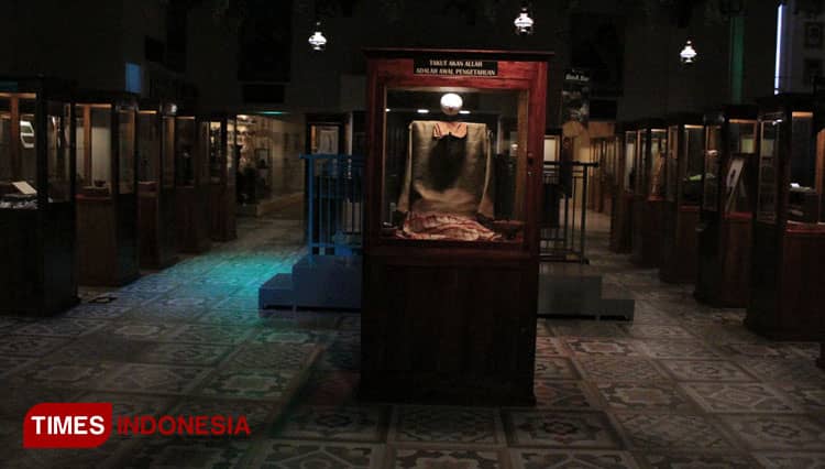 Spooky and Spectacular Event in Hawaii Waterpark and Malang Night Paradise