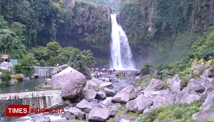 Air Terjun Guyangan Probolinggo, Lokasi Asyik Liburan Nataru
