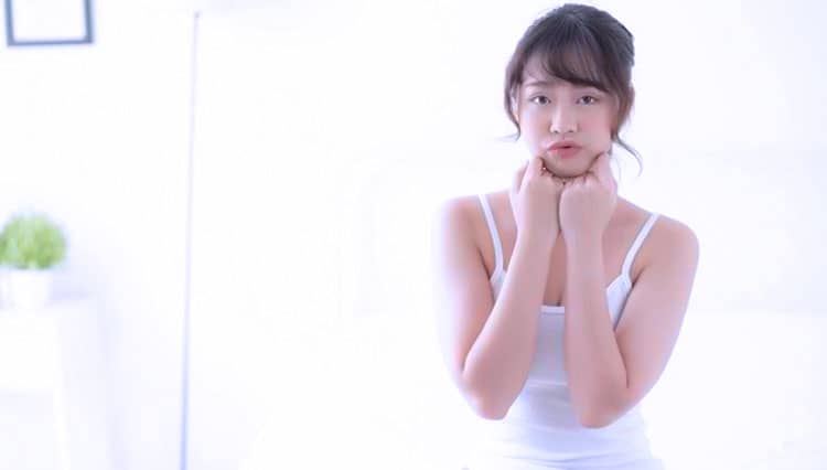 Tips Sederhana Mengatasi Wajah Bengkak Setelah Bangun Tidur