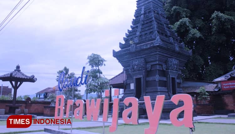 Candi Brawijaya Trenggalek, Candi Tiruan yang Mengesankan