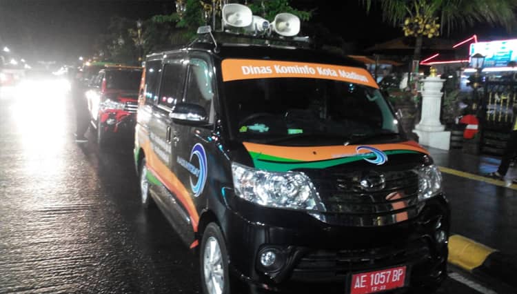 Ingatkan Warga Tetap di Rumah, Diskominfo Kota Madiun Lakukan Sirkel Tiap Hari