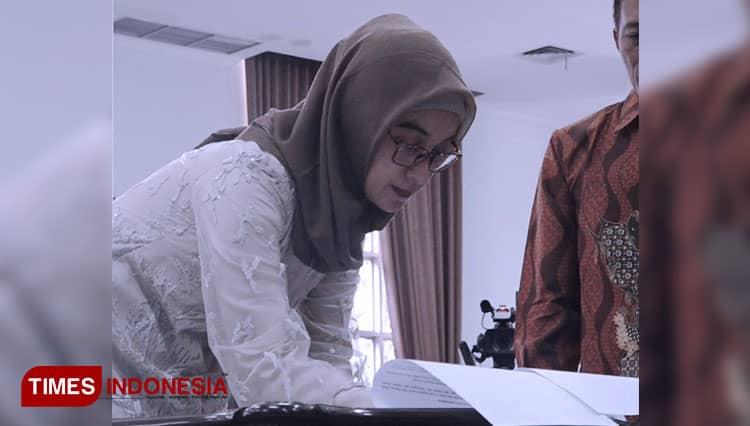 Dokter Cantik ini Kini Menjabat Dekan FKIK UIN Malang