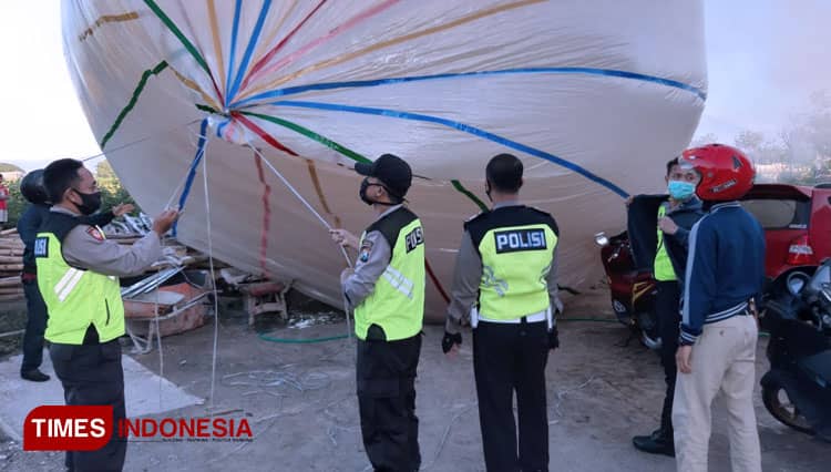 Polsek Babadan Ponorogo Amankan Puluhan Balon Udara dan Petasan